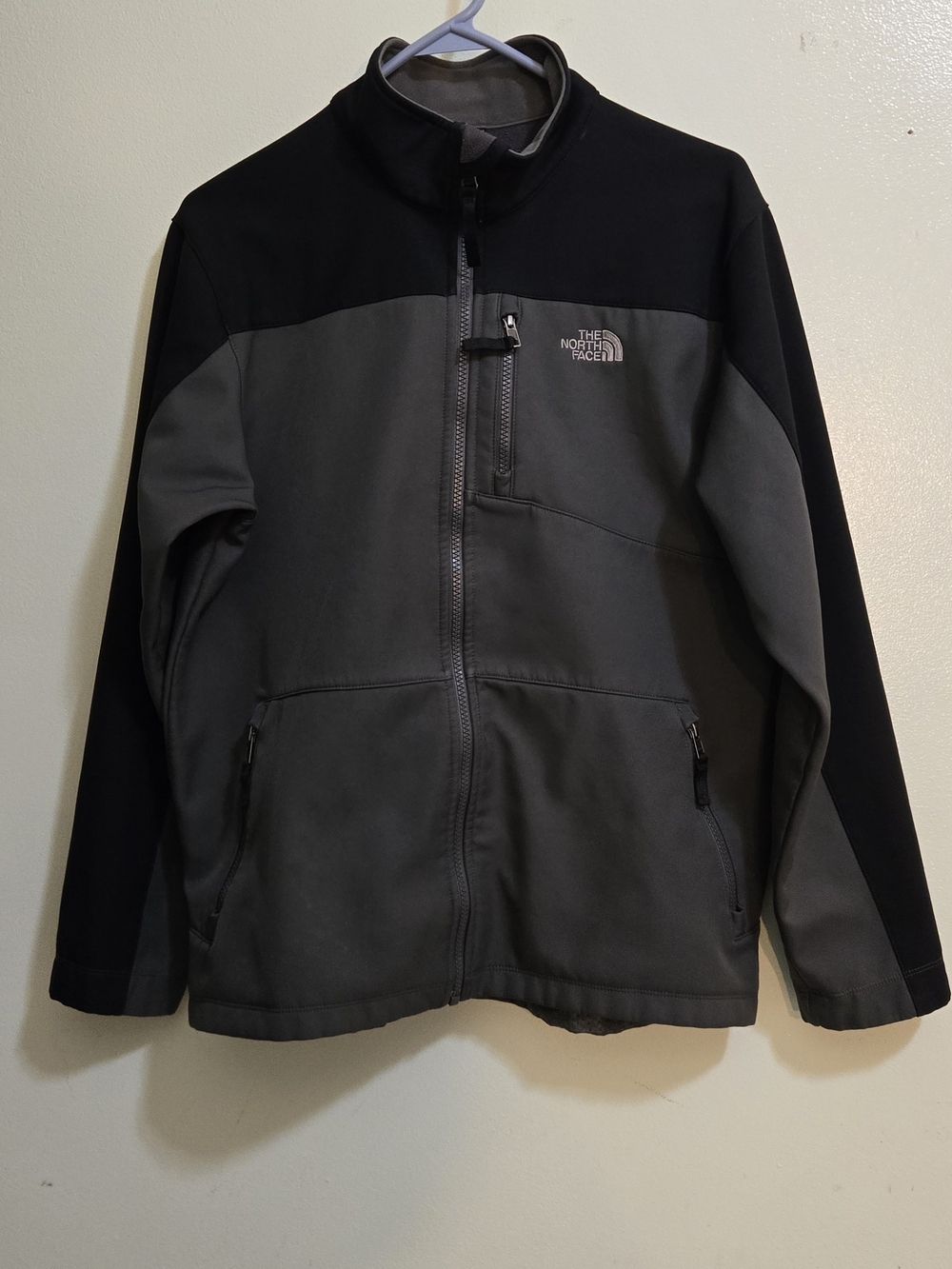 The North Face Men’s Two-Tone Gray & Black Softshell Jacket